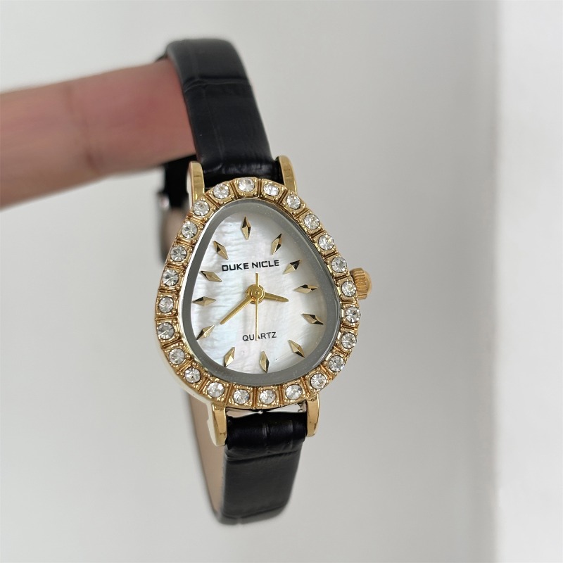 Luxury Women's Quartz Watch Go - огляд і ціна Luxury Watch Gold And Black